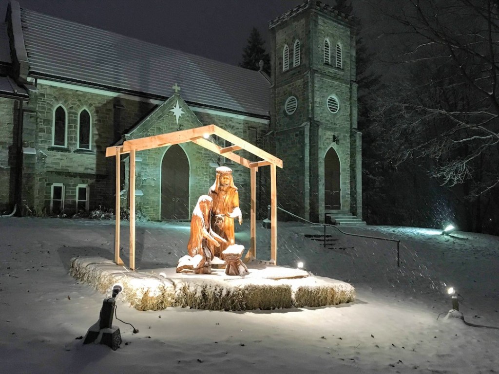 Nativity Blessing & Carol Sing this Sunday at&nbsp;4pm